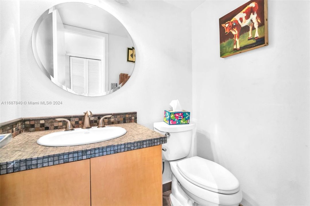 For Sale: $550,000 (3 beds, 2 baths, 1850 Square Feet)