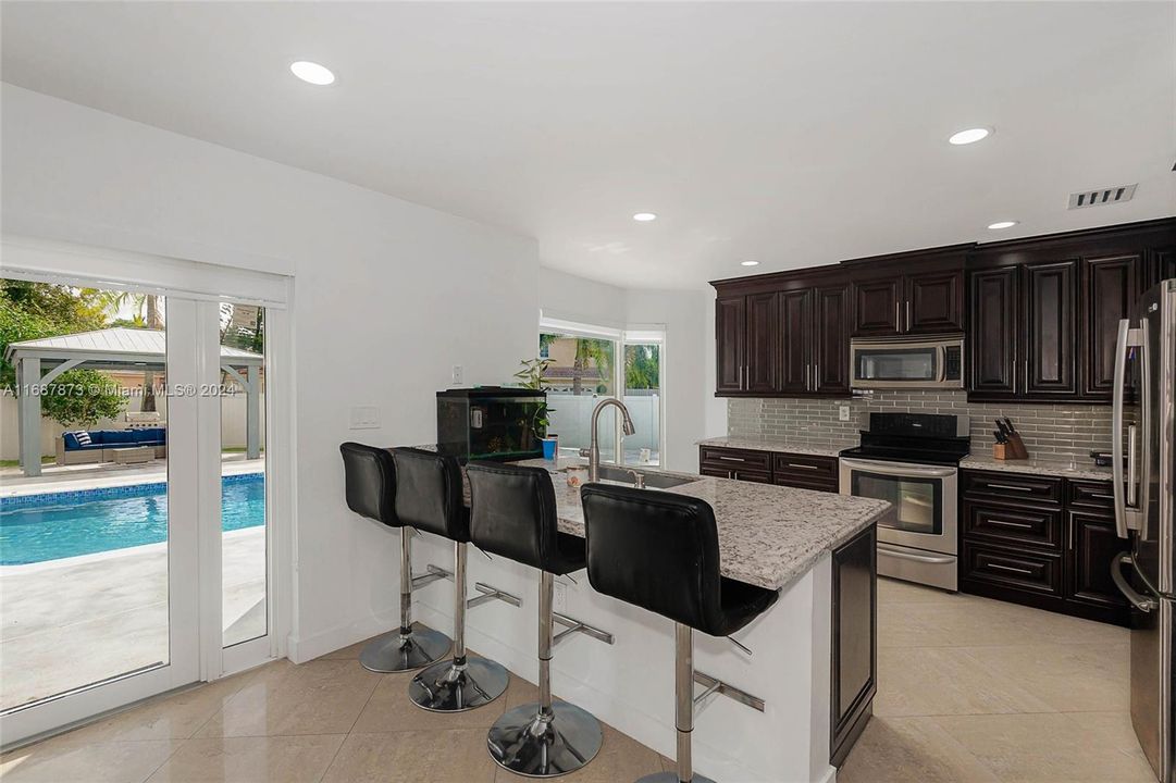 For Sale: $835,000 (4 beds, 2 baths, 2216 Square Feet)