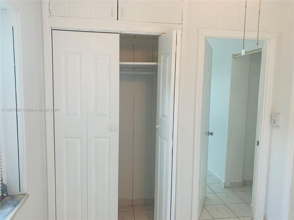 For Rent: $2,250 (2 beds, 1 baths, 1000 Square Feet)