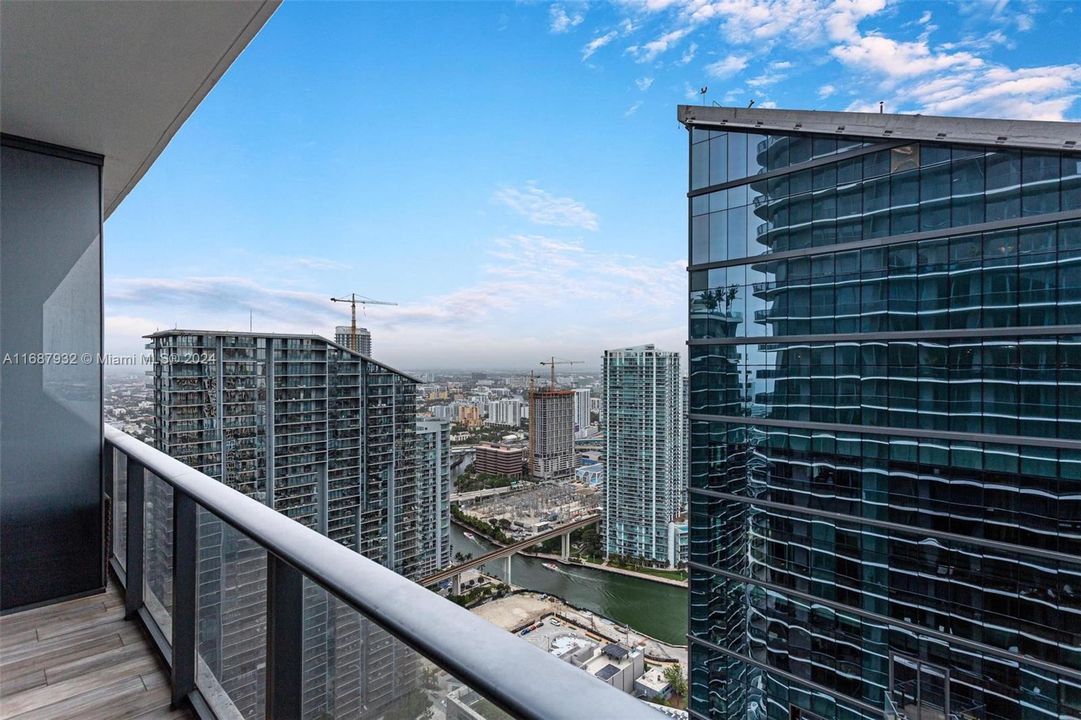 For Sale: $750,000 (1 beds, 2 baths, 0 Square Feet)