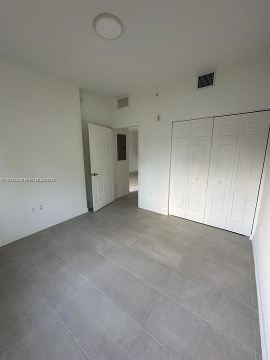 For Rent: $2,100 (2 beds, 2 baths, 862 Square Feet)