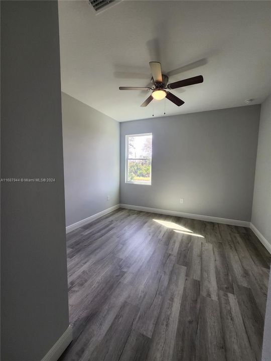 For Rent: $1,950 (3 beds, 2 baths, 1379 Square Feet)