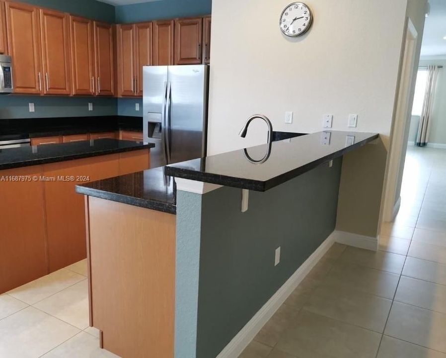 For Rent: $3,750 (3 beds, 2 baths, 2320 Square Feet)