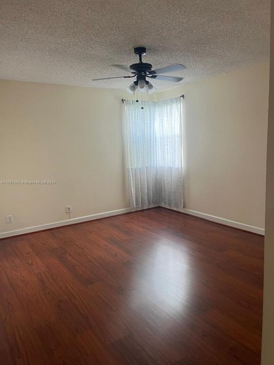 For Rent: $2,150 (2 beds, 2 baths, 1106 Square Feet)