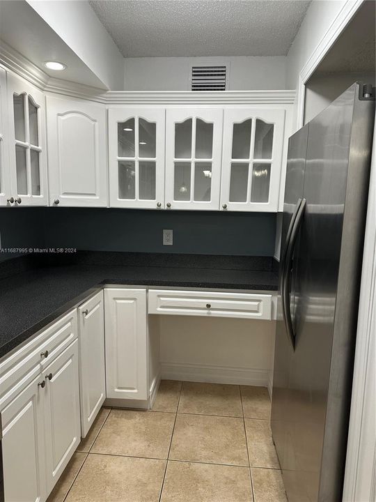 For Rent: $2,600 (2 beds, 2 baths, 1106 Square Feet)