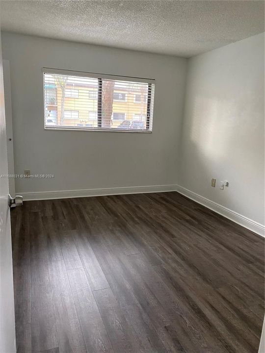 For Rent: $2,000 (1 beds, 1 baths, 583 Square Feet)