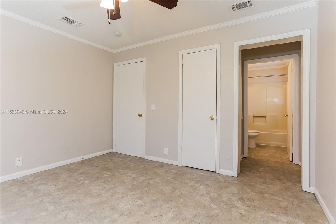 For Rent: $2,320 (3 beds, 2 baths, 1056 Square Feet)