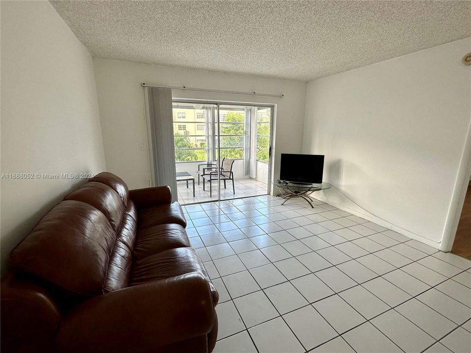 For Rent: $1,800 (2 beds, 2 baths, 0 Square Feet)