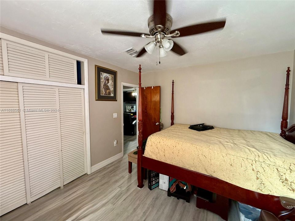 For Rent: $3,500 (3 beds, 2 baths, 1384 Square Feet)