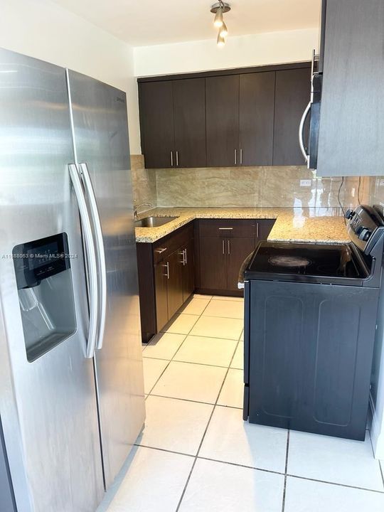 For Rent: $1,750 (1 beds, 1 baths, 6596 Square Feet)