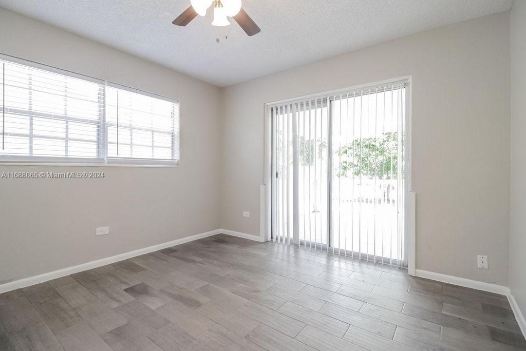 For Rent: $2,765 (3 beds, 2 baths, 1580 Square Feet)