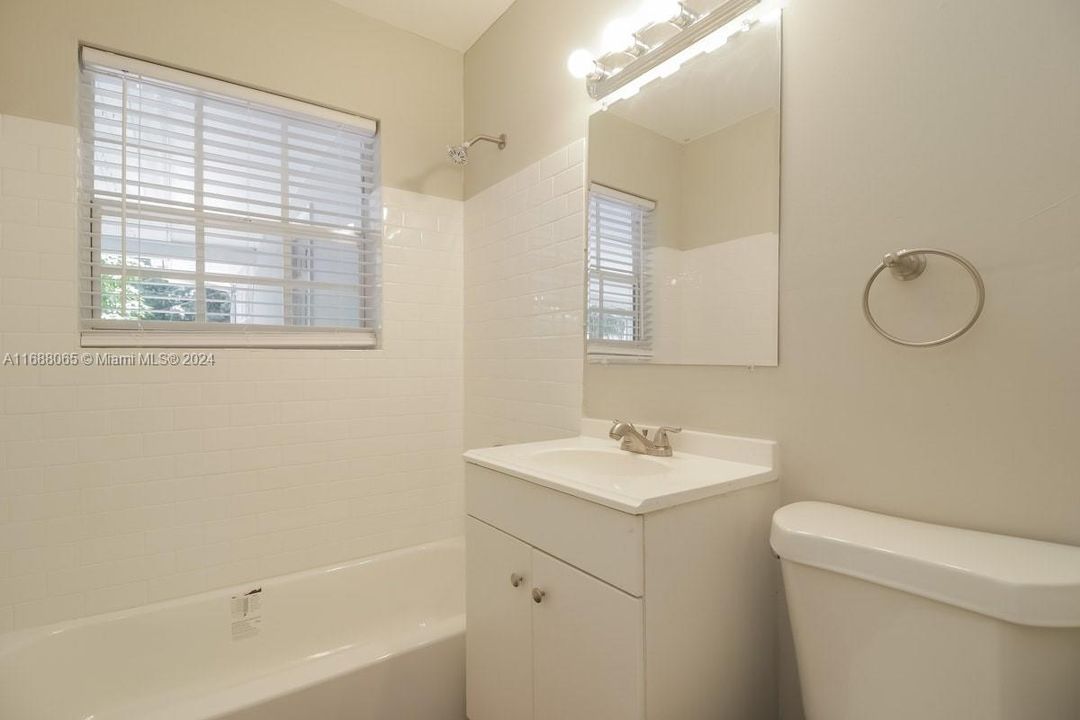 For Rent: $2,765 (3 beds, 2 baths, 1580 Square Feet)