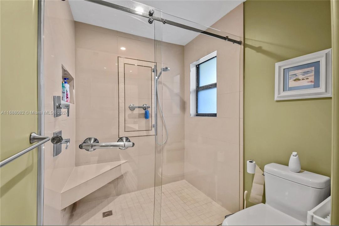 For Sale: $679,000 (2 beds, 2 baths, 3060 Square Feet)