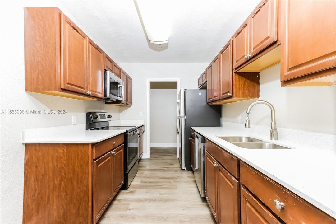 For Rent: $3,345 (3 beds, 2 baths, 2083 Square Feet)