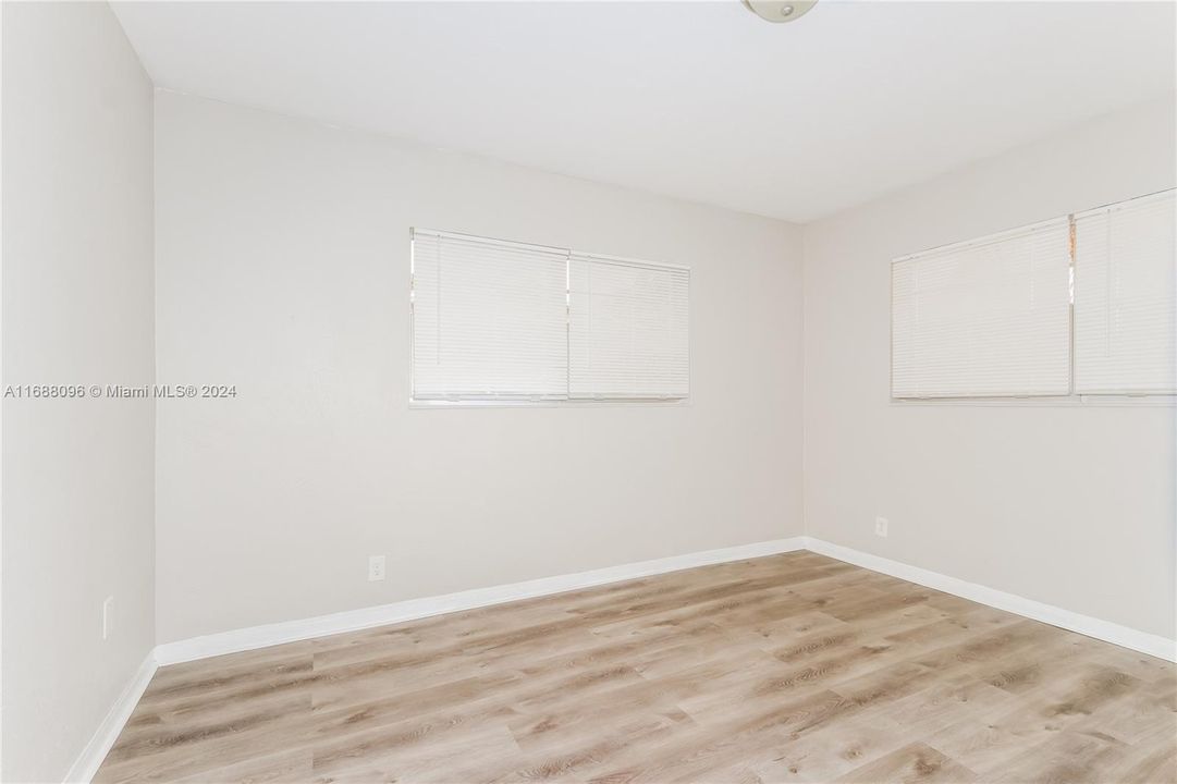 For Rent: $3,345 (3 beds, 2 baths, 2083 Square Feet)