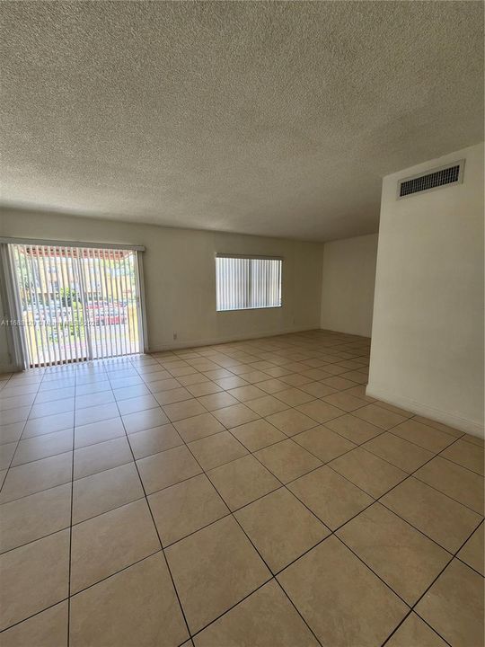 For Rent: $2,200 (2 beds, 2 baths, 1417 Square Feet)