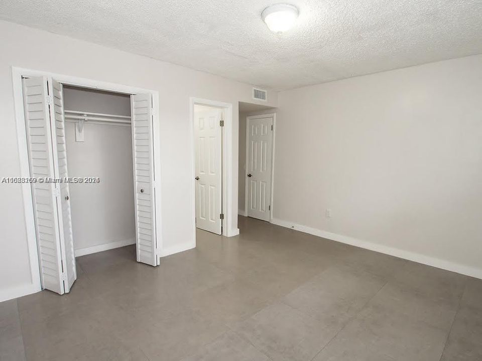 For Rent: $3,400 (3 beds, 2 baths, 1673 Square Feet)