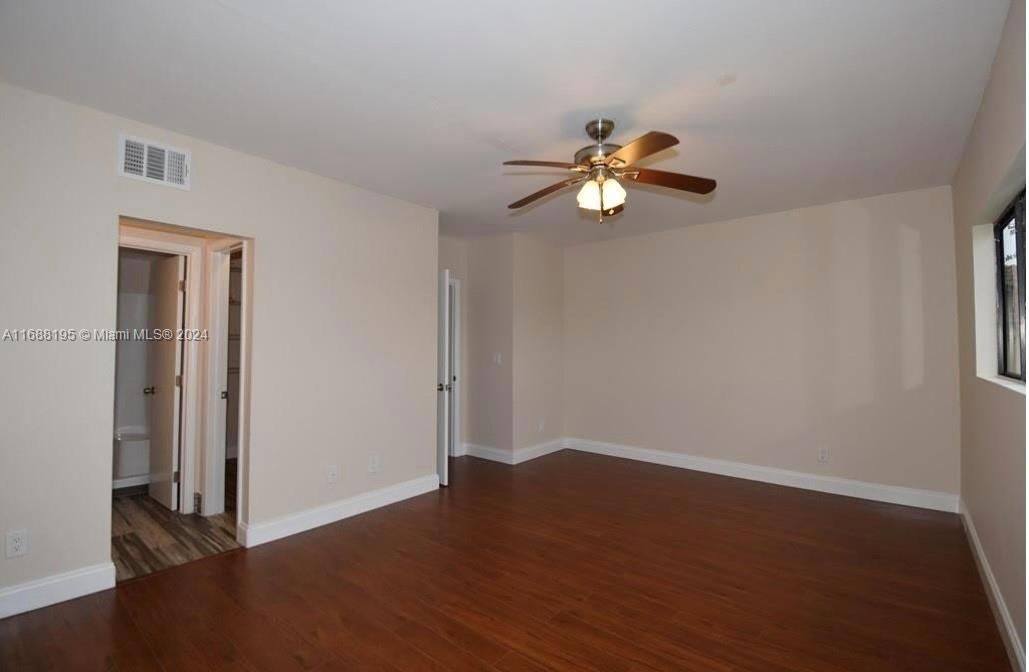 For Sale: $390,000 (3 beds, 2 baths, 1512 Square Feet)