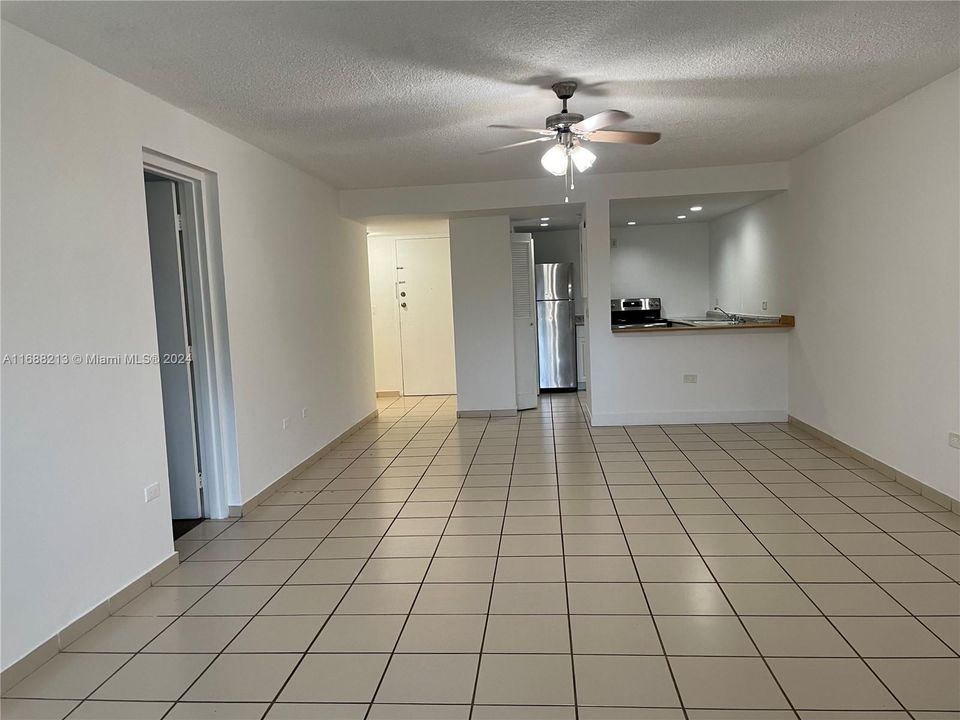 For Rent: $1,800 (1 beds, 2 baths, 54006 Square Feet)