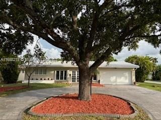 For Sale: $699,999 (3 beds, 2 baths, 1876 Square Feet)