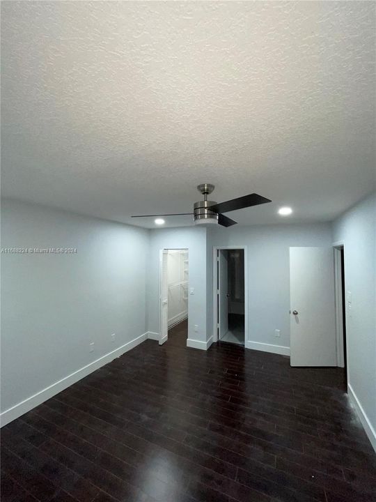 For Rent: $3,000 (3 beds, 2 baths, 1672 Square Feet)