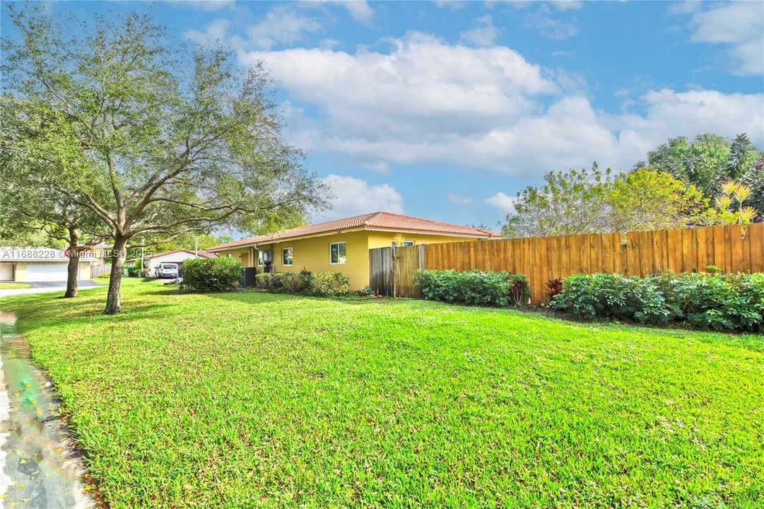 For Sale: $675,000 (4 beds, 2 baths, 2075 Square Feet)