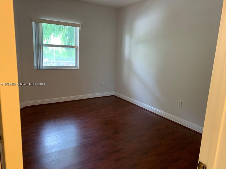 For Rent: $3,300 (2 beds, 2 baths, 1700 Square Feet)