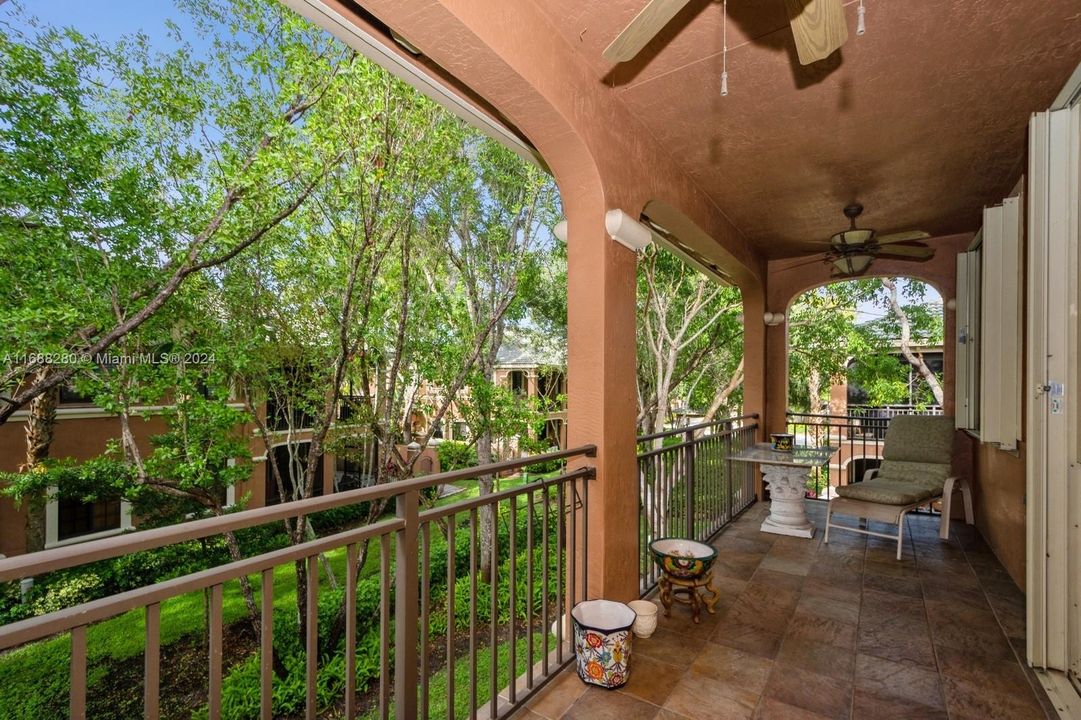 For Sale: $863,900 (4 beds, 2 baths, 2340 Square Feet)