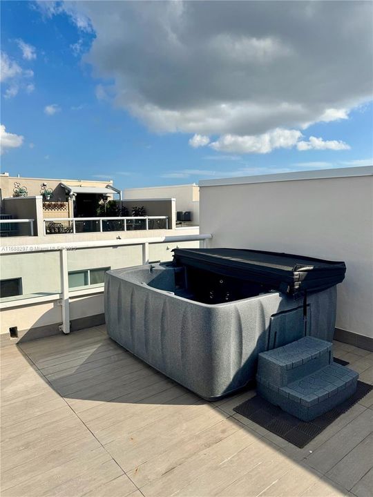 Recently Rented: $5,500 (4 beds, 3 baths, 2655 Square Feet)