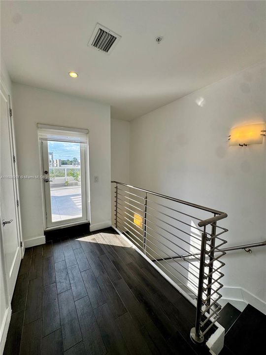 Recently Rented: $5,500 (4 beds, 3 baths, 2655 Square Feet)