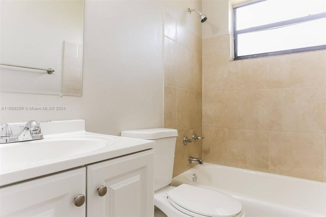 For Rent: $3,315 (3 beds, 2 baths, 1508 Square Feet)