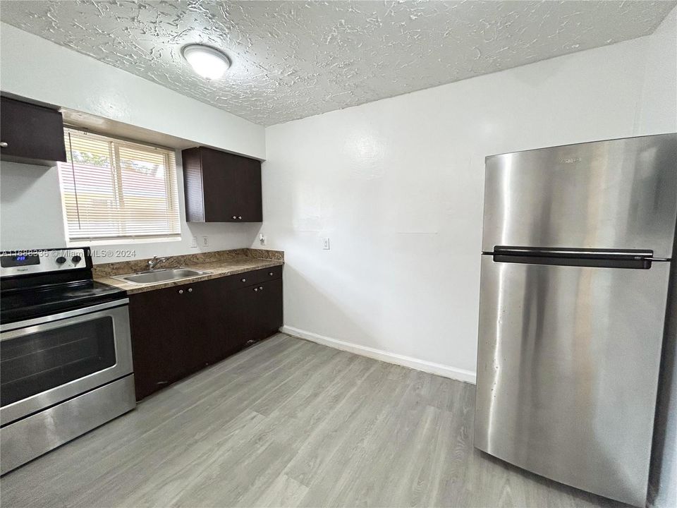 For Rent: $1,500 (1 beds, 1 baths, 583 Square Feet)