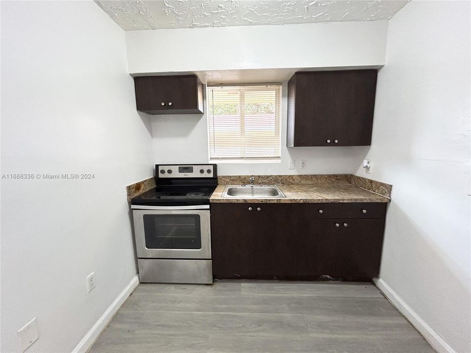 For Rent: $1,500 (1 beds, 1 baths, 583 Square Feet)