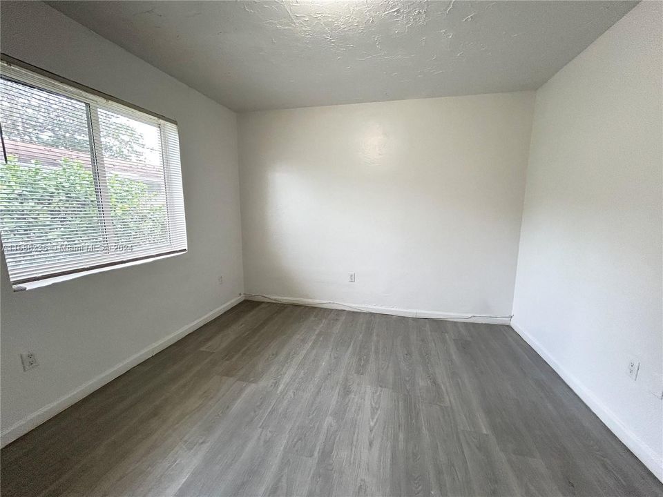 For Rent: $1,500 (1 beds, 1 baths, 583 Square Feet)