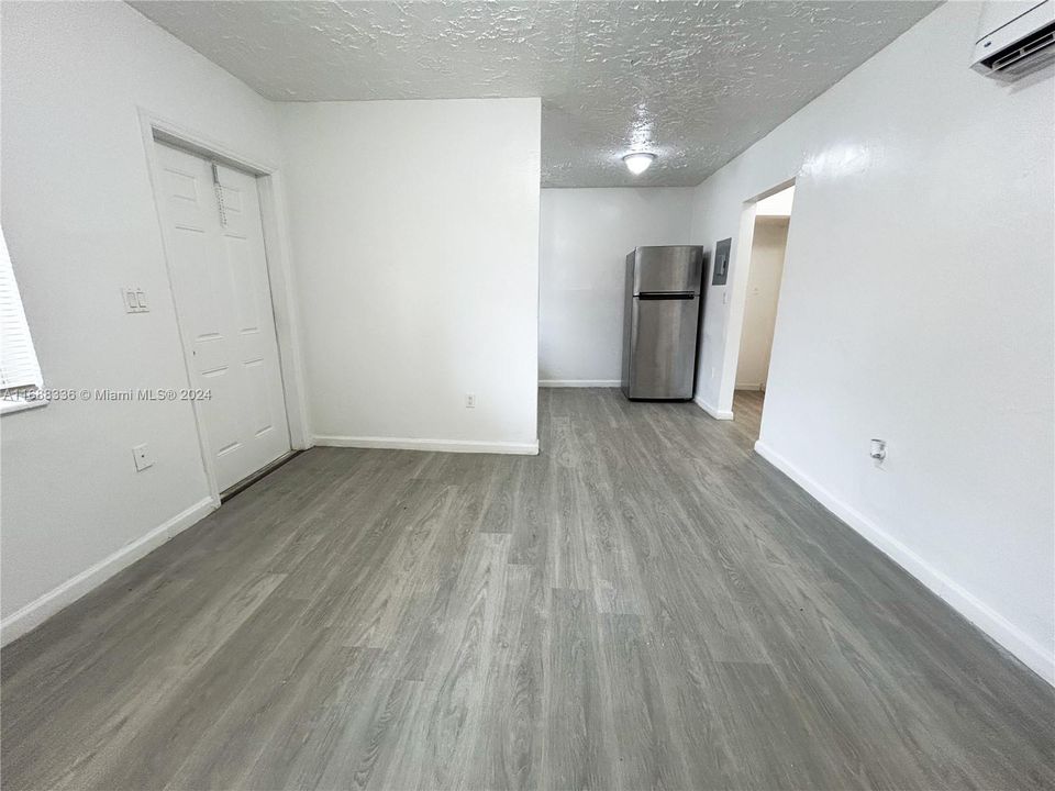 For Rent: $1,500 (1 beds, 1 baths, 583 Square Feet)