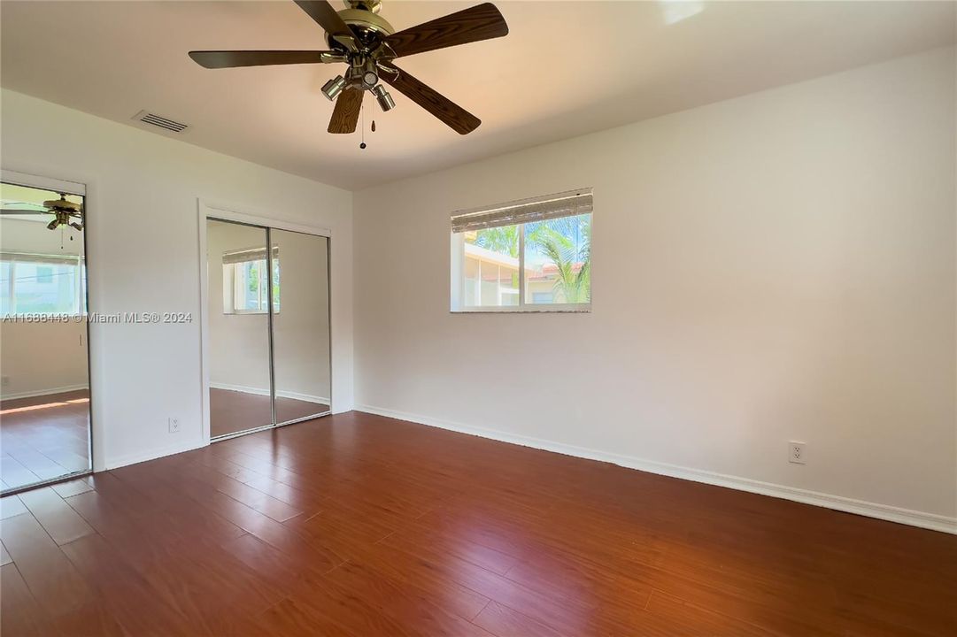 For Rent: $4,400 (3 beds, 2 baths, 1807 Square Feet)