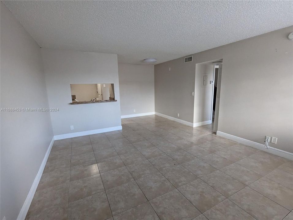 For Rent: $1,750 (2 beds, 2 baths, 768 Square Feet)