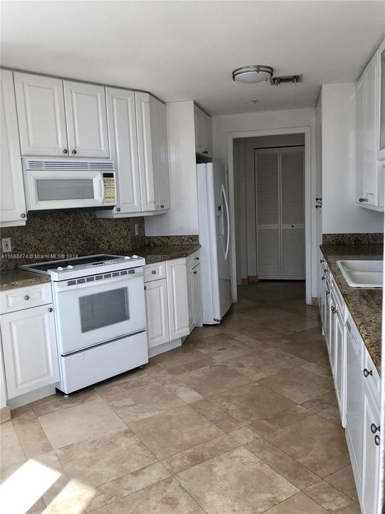 For Rent: $6,350 (2 beds, 2 baths, 1734 Square Feet)