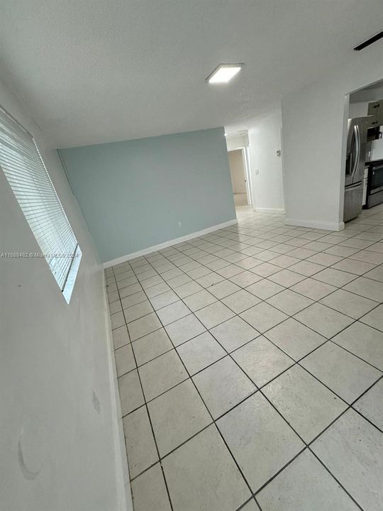 For Rent: $3,000 (3 beds, 2 baths, 2756 Square Feet)