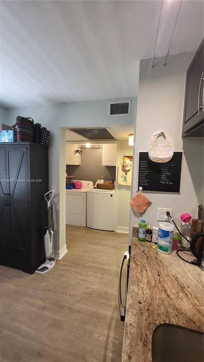 For Rent: $2,200 (2 beds, 2 baths, 940 Square Feet)