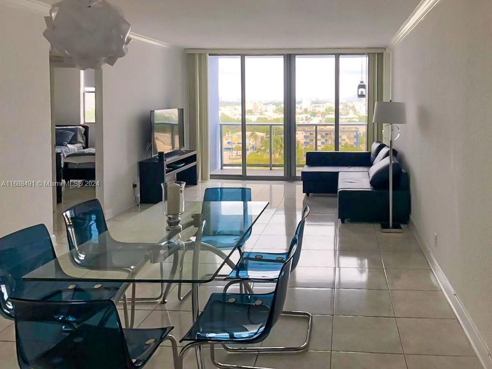 En Venta: $340,000 (1 camas, 1 baños, 905 Pies cuadrados)