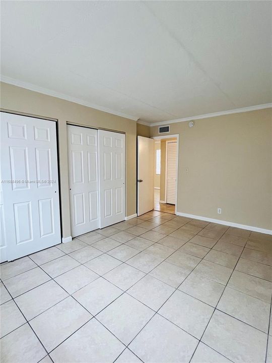 For Rent: $1,800 (1 beds, 1 baths, 29312 Square Feet)