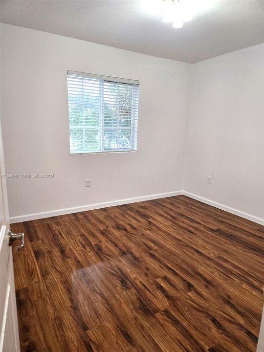 For Rent: $3,000 (3 beds, 2 baths, 1850 Square Feet)