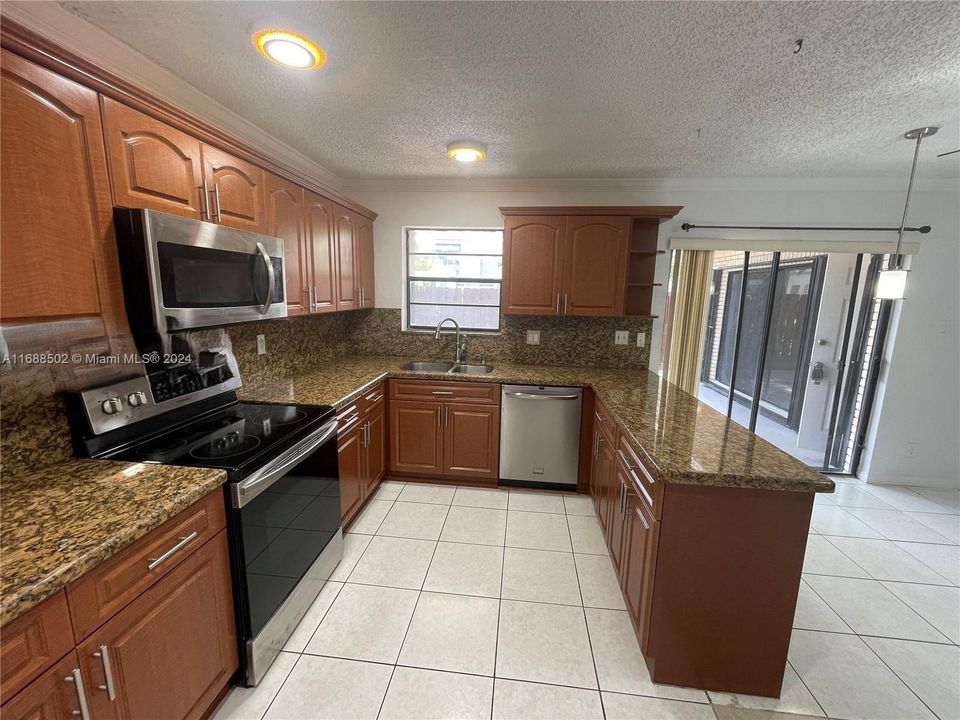 For Sale: $249,900 (2 beds, 2 baths, 1530 Square Feet)