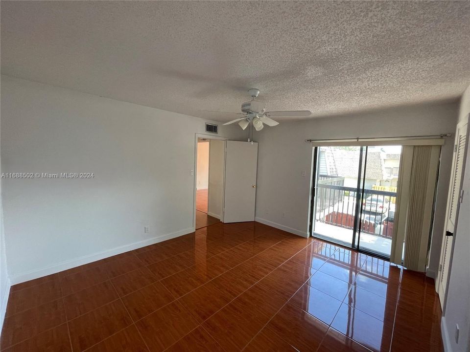 For Sale: $249,900 (2 beds, 2 baths, 1530 Square Feet)