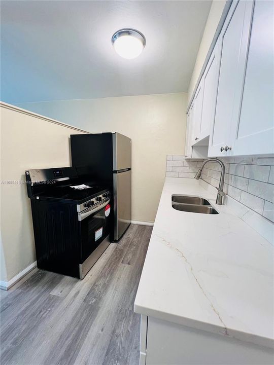 For Rent: $1,800 (1 beds, 1 baths, 29312 Square Feet)