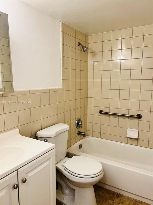 For Rent: $1,800 (1 beds, 1 baths, 29312 Square Feet)