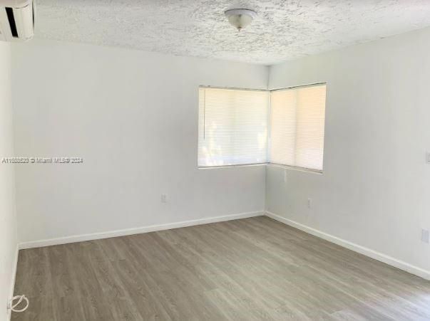 For Rent: $1,500 (1 beds, 1 baths, 583 Square Feet)