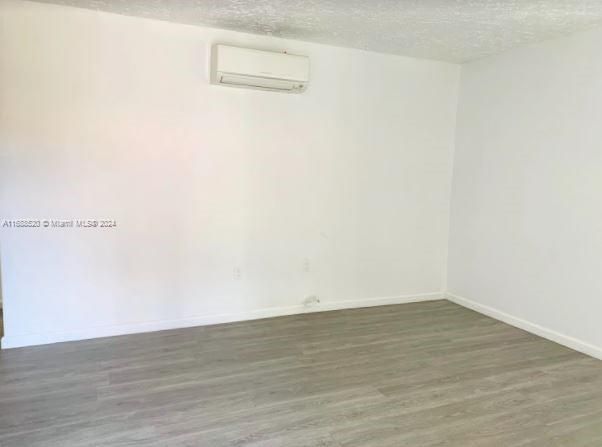 For Rent: $1,500 (1 beds, 1 baths, 583 Square Feet)