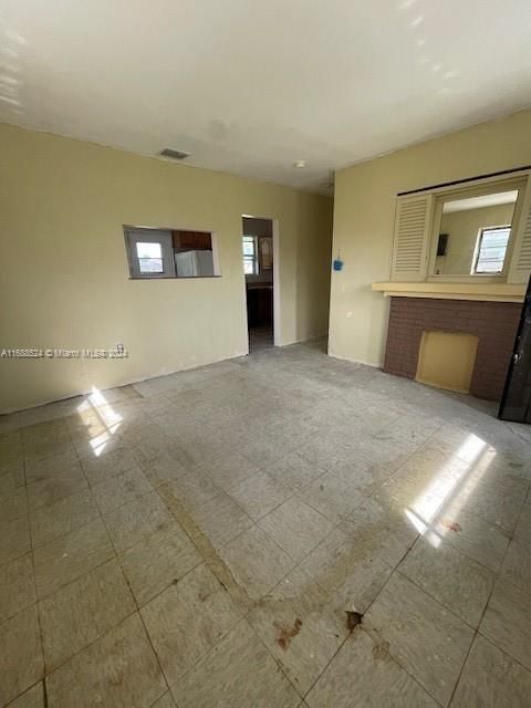 En Venta: $420,000 (3 camas, 1 baños, 920 Pies cuadrados)